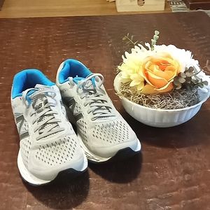 Men's Gray New Balance Running Shoes,Size 9